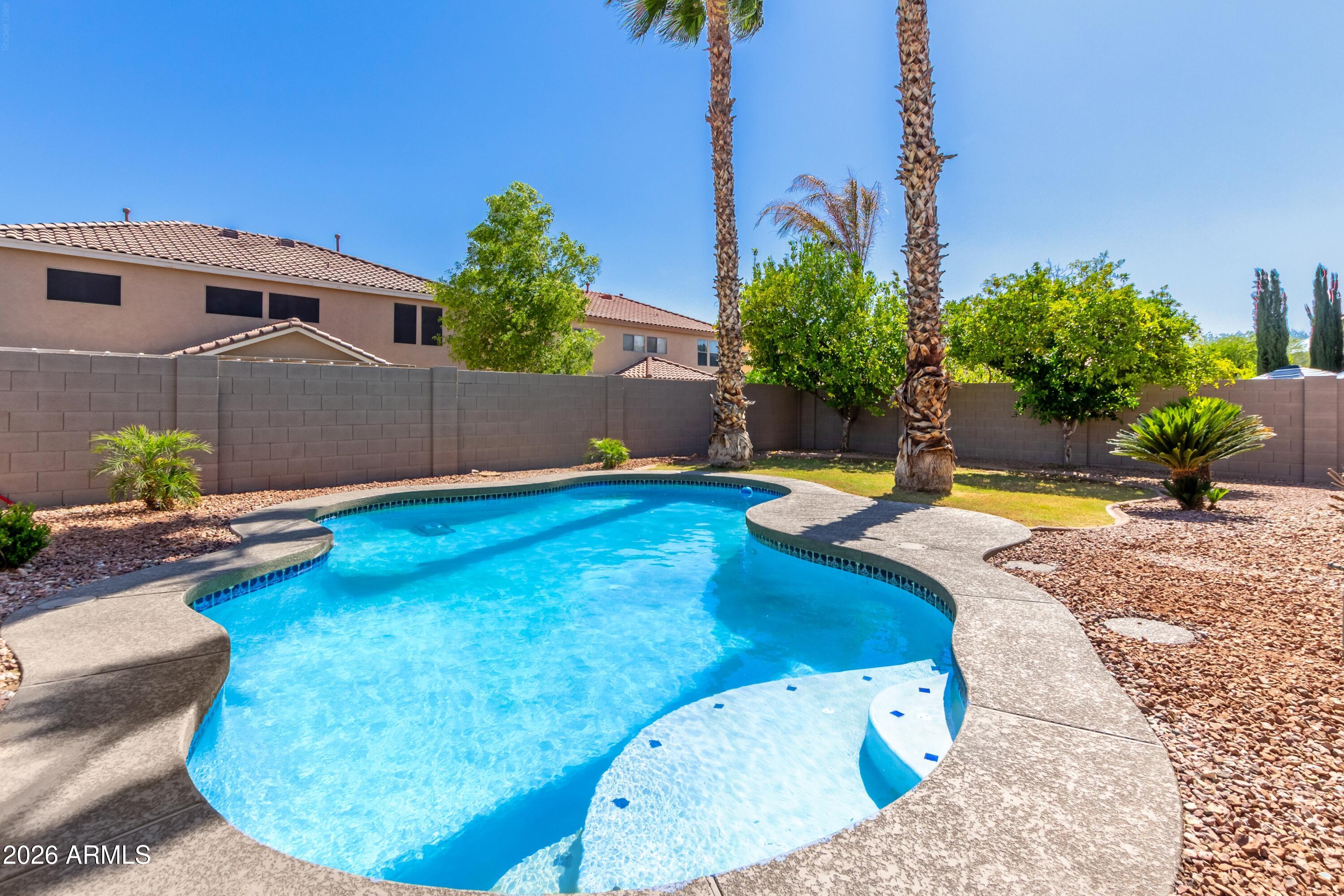 3219 W Molly Lane