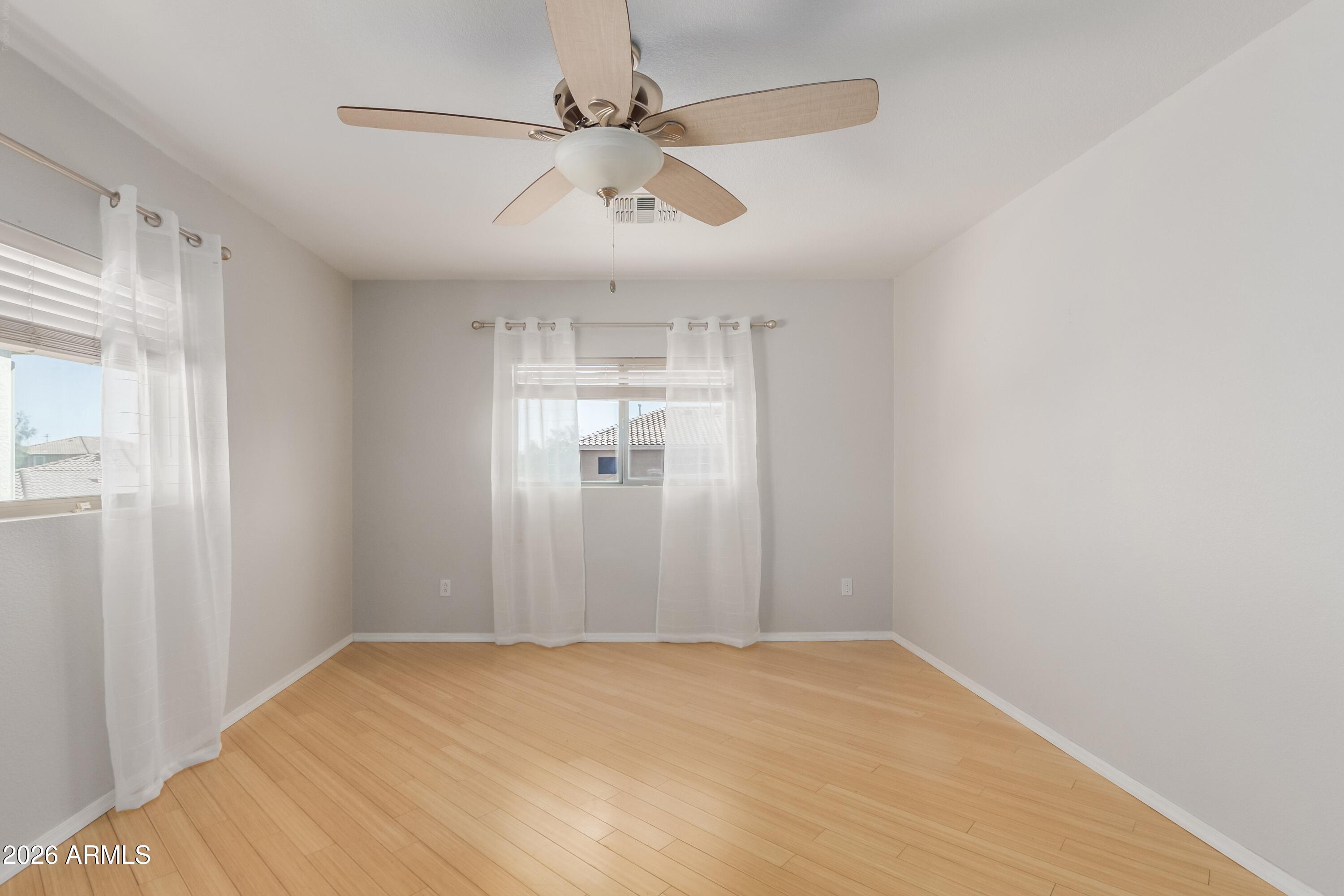 3219 W Molly Lane