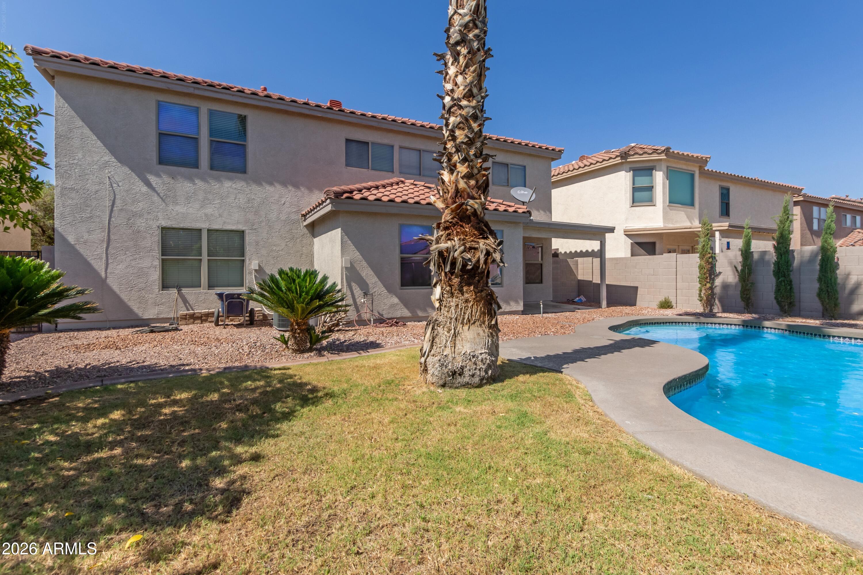 3219 W Molly Lane