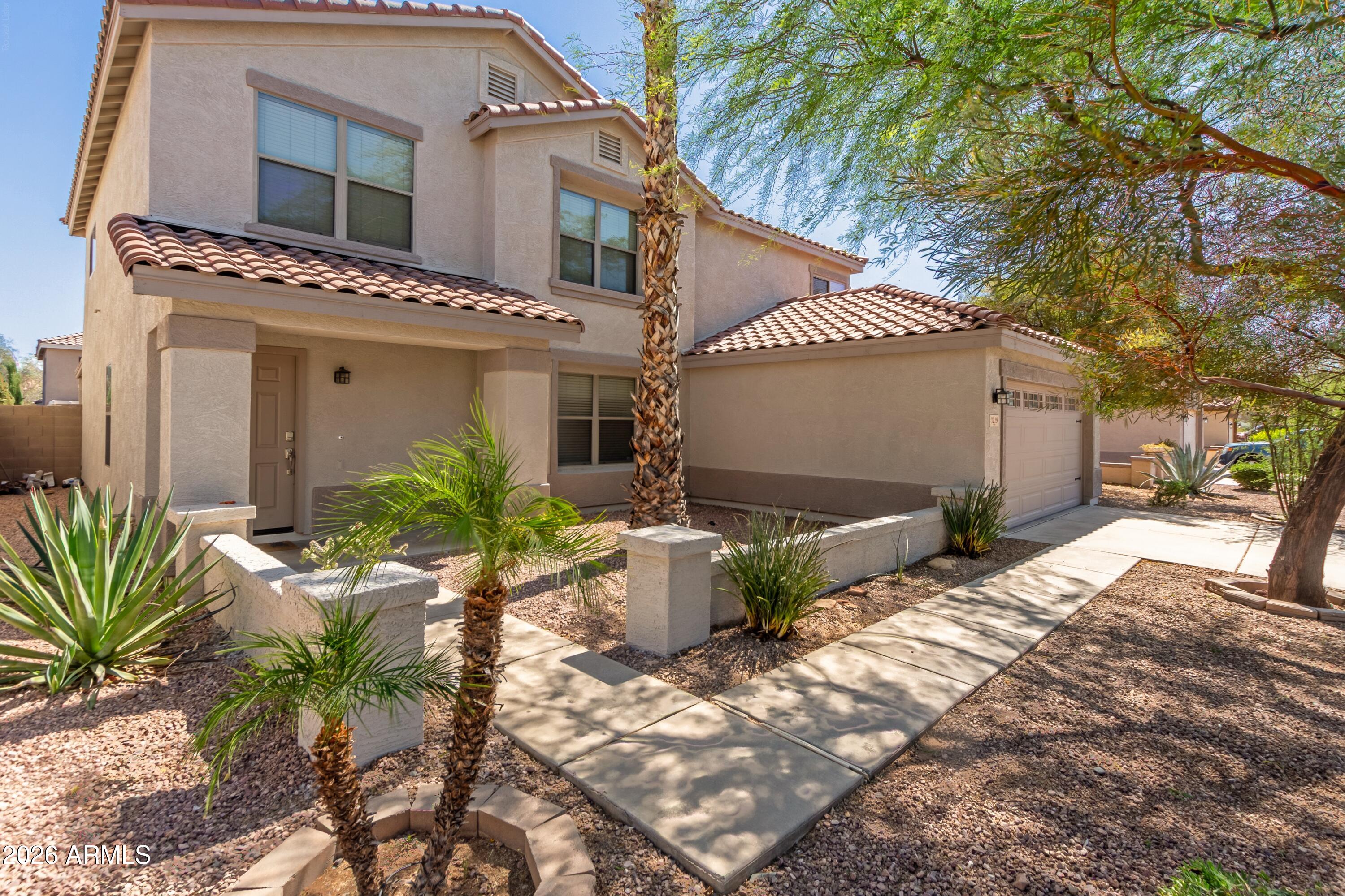 3219 W Molly Lane