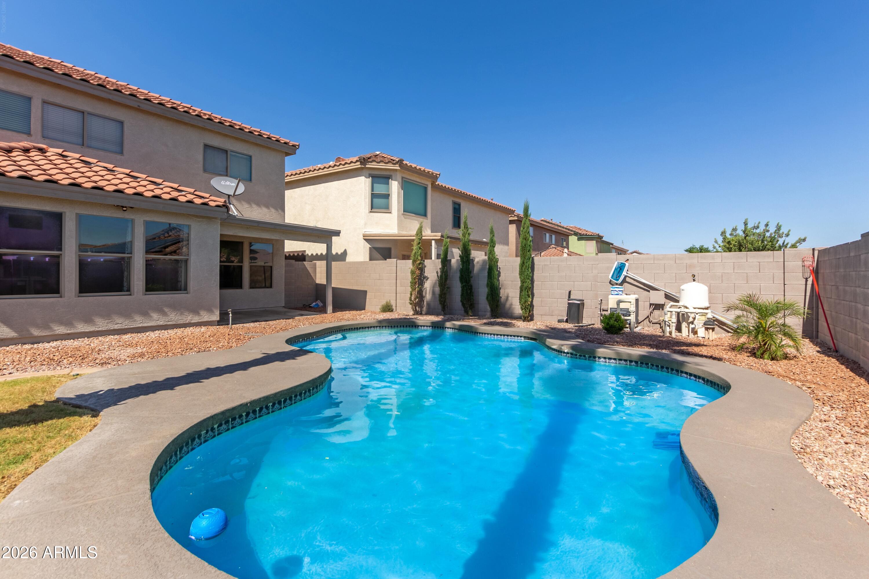 3219 W Molly Lane