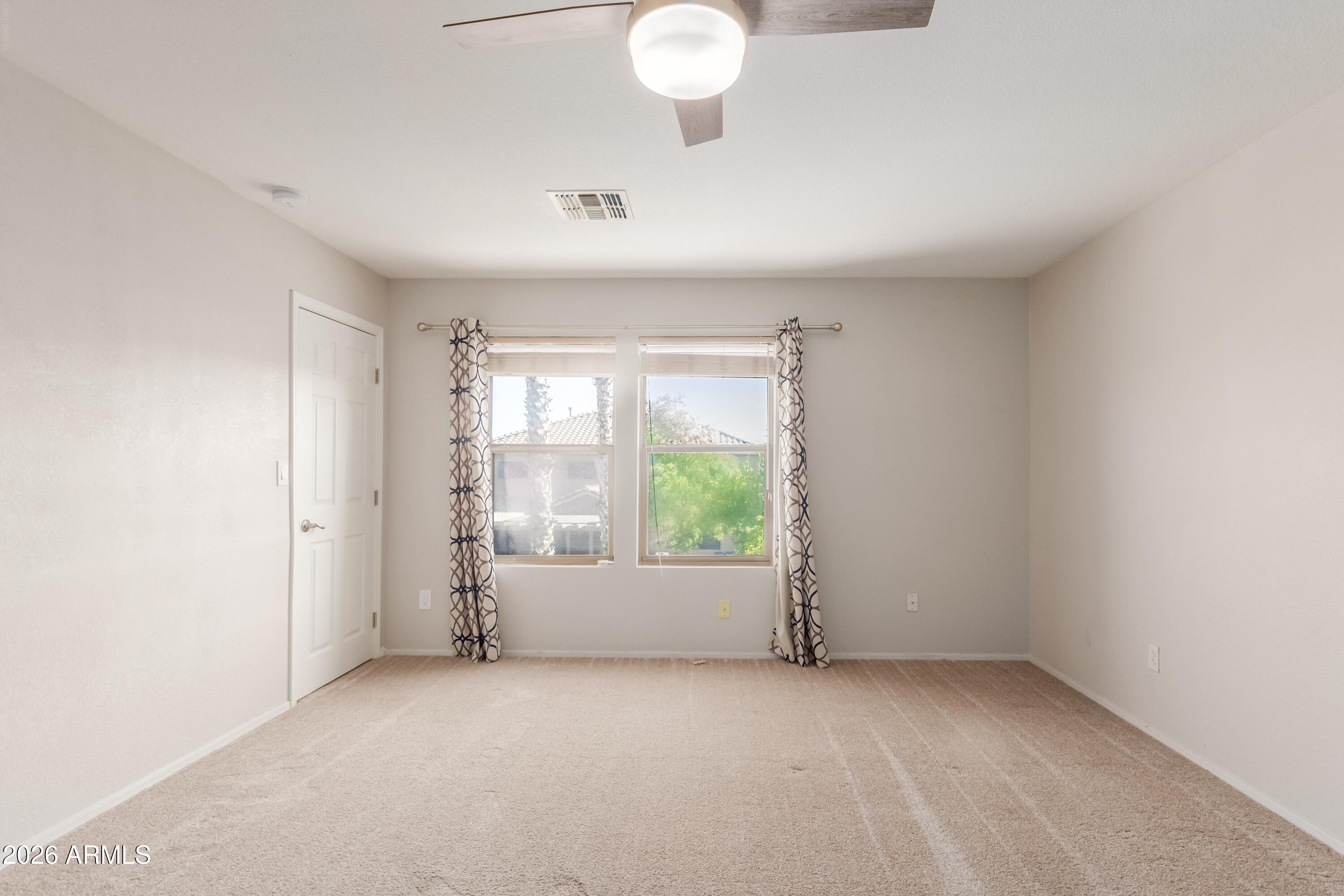 3219 W Molly Lane
