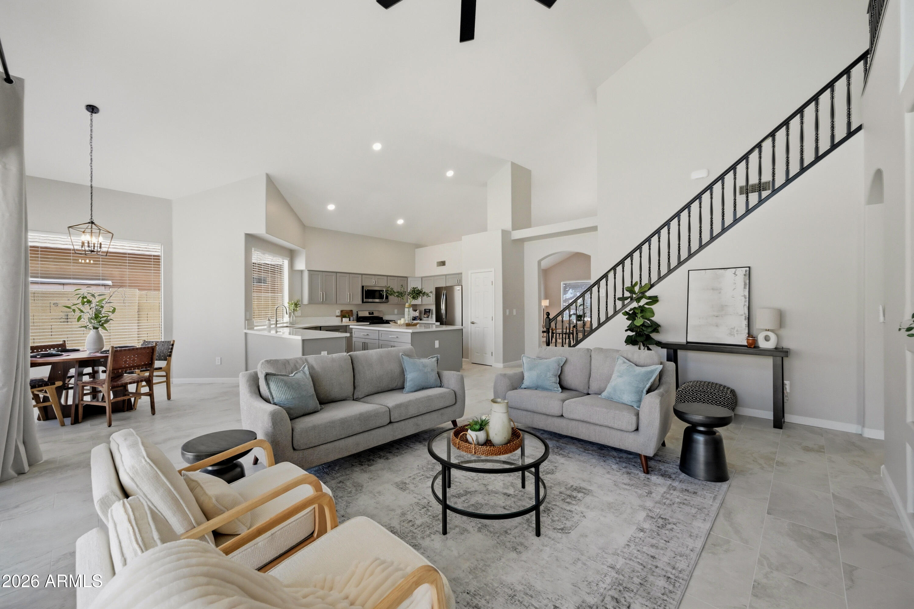 1008 E MOHAWK Drive