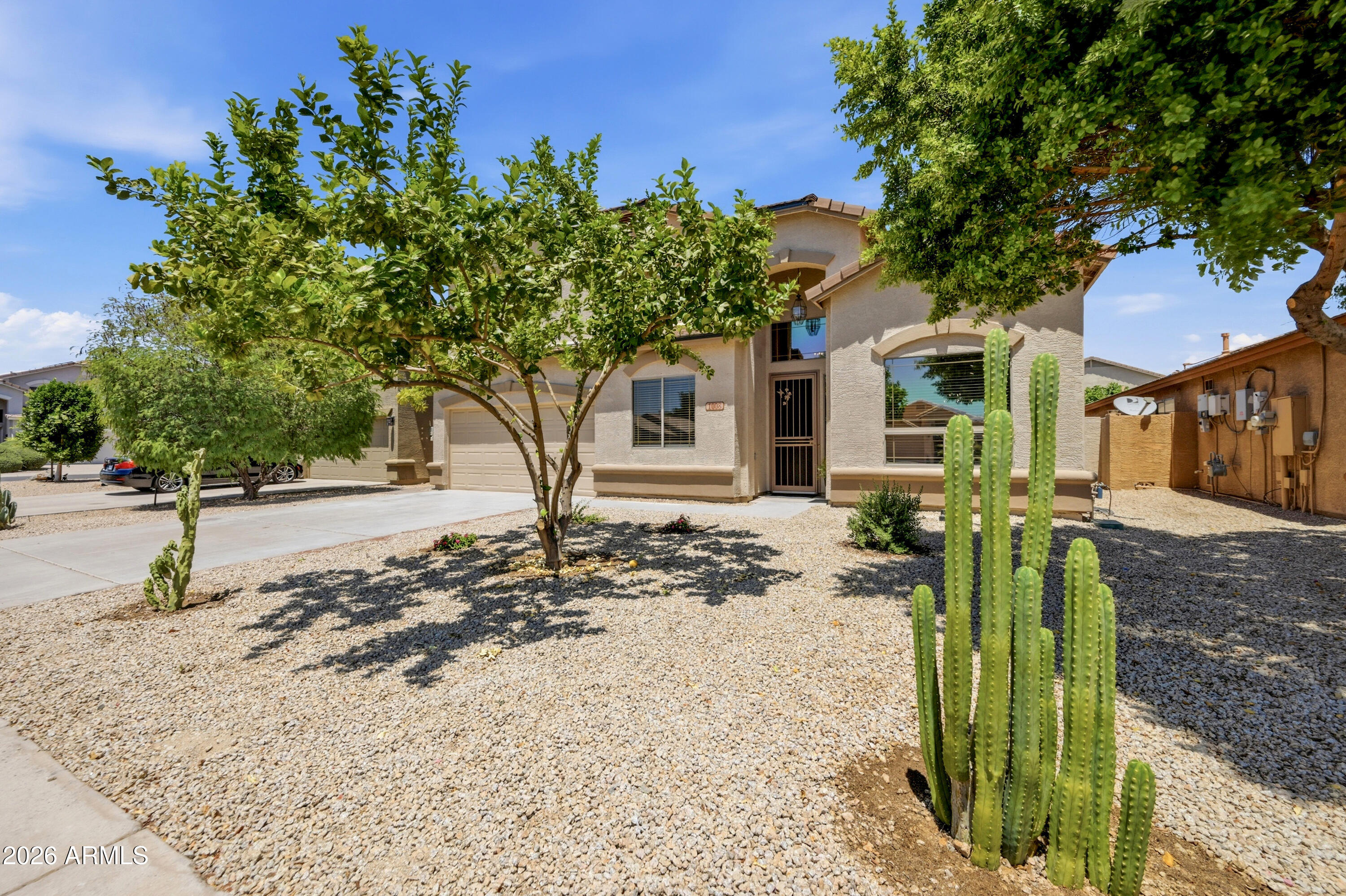 1008 E MOHAWK Drive