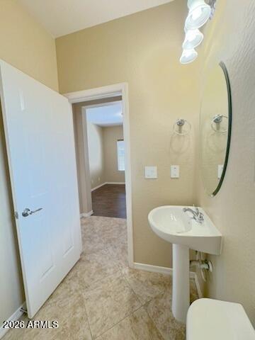 2526 W DESERT VISTA Trail