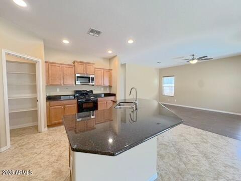 2526 W DESERT VISTA Trail