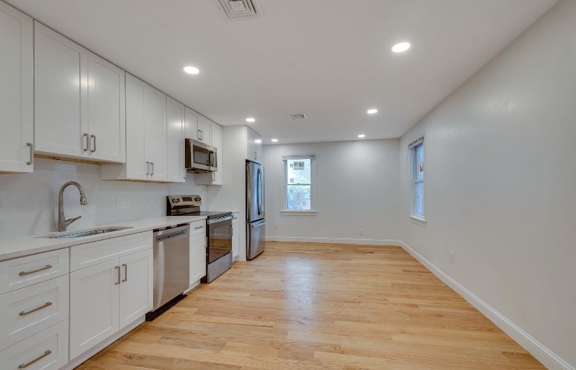 173 River St # 1