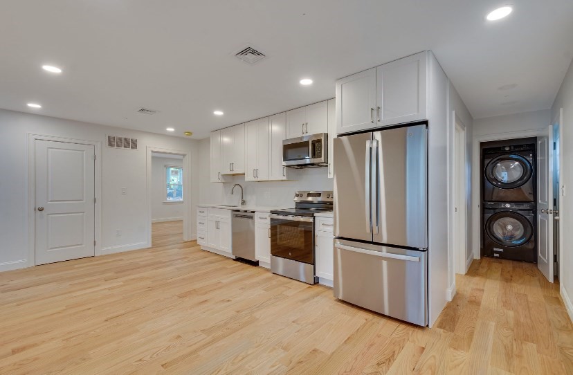 173 River St # 1