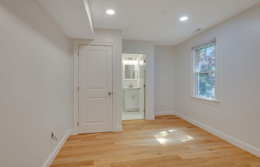173 River St # 1