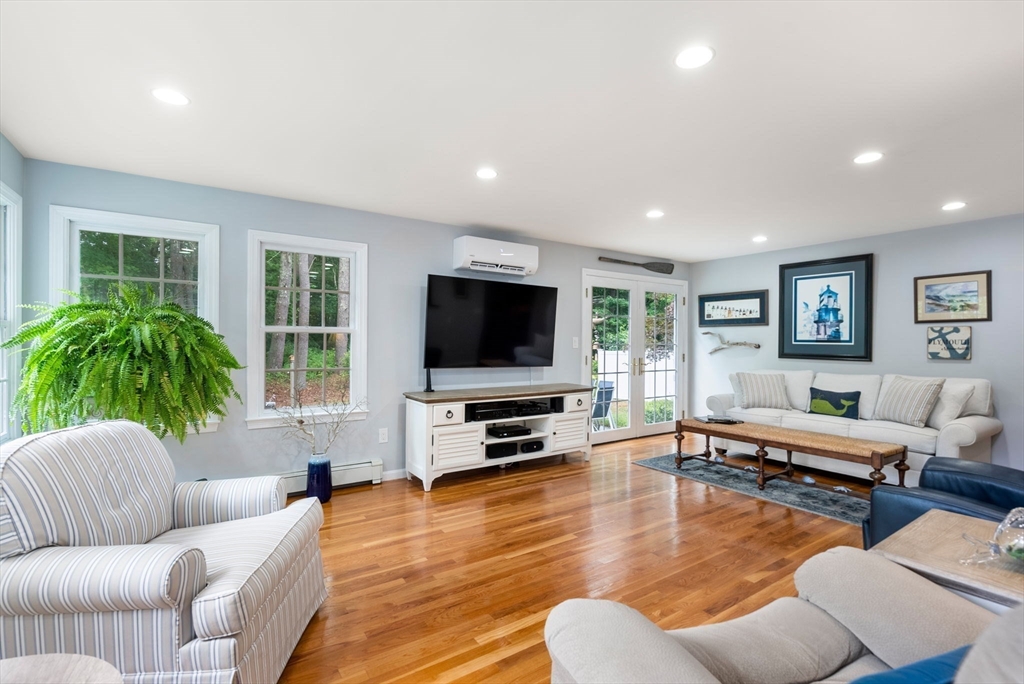 52 Harding Street