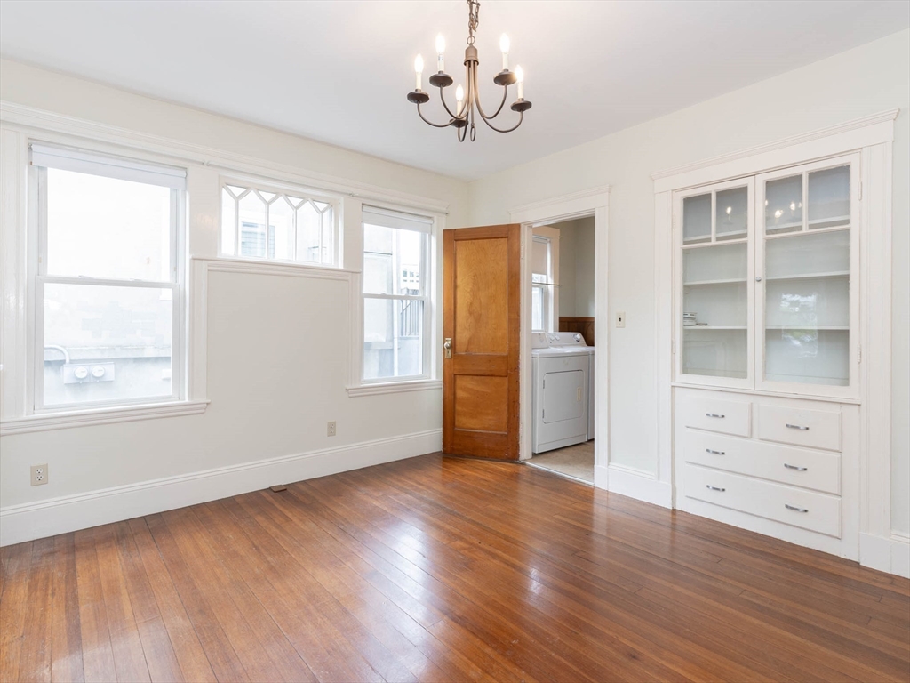235-237 White Street