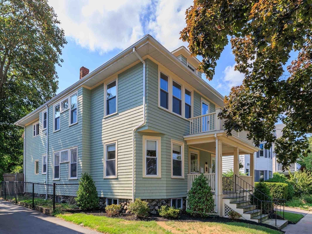 235-237 White Street