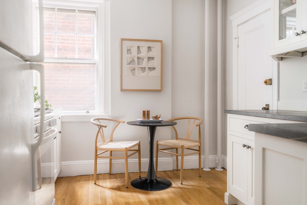 1697 Cambridge Street Unit: 6
