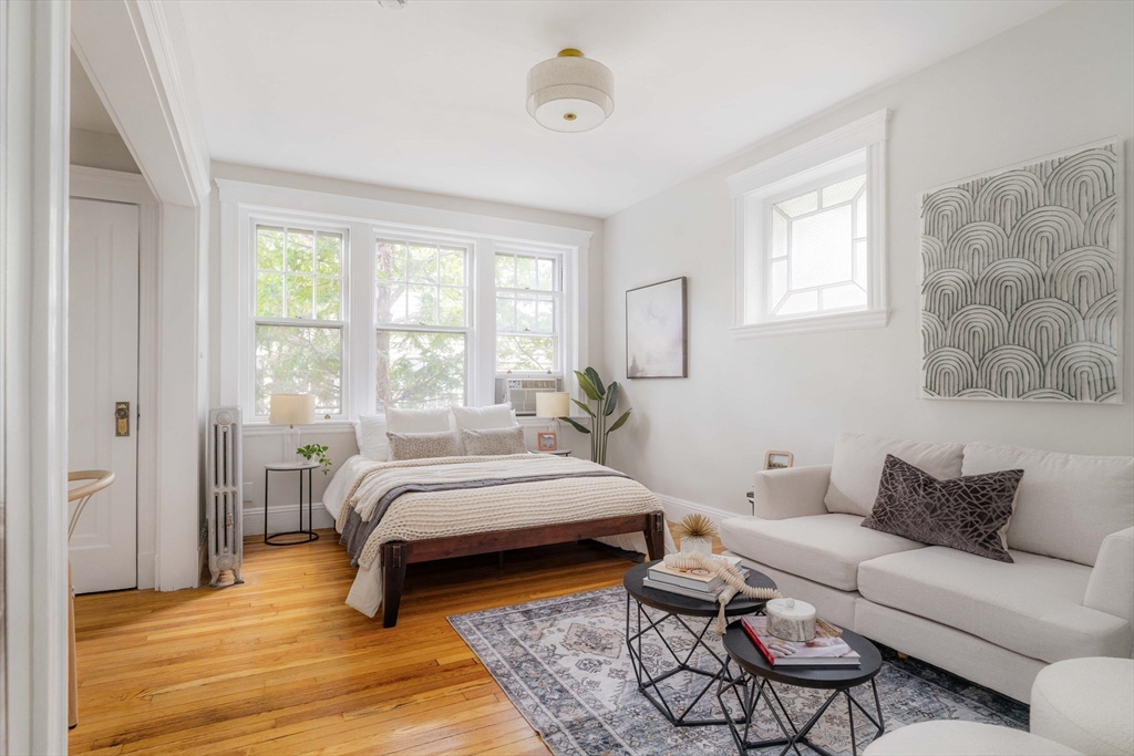 1697 Cambridge Street Unit: 6