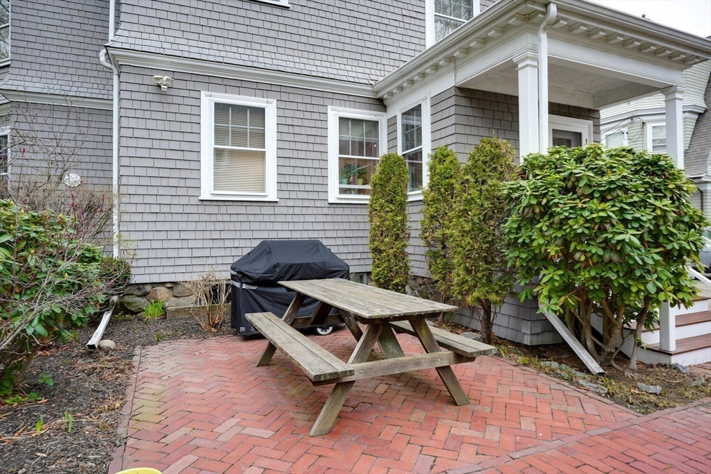 30 Walker Street