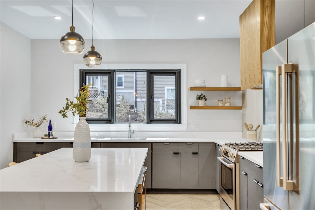 55 Hillside Ave
