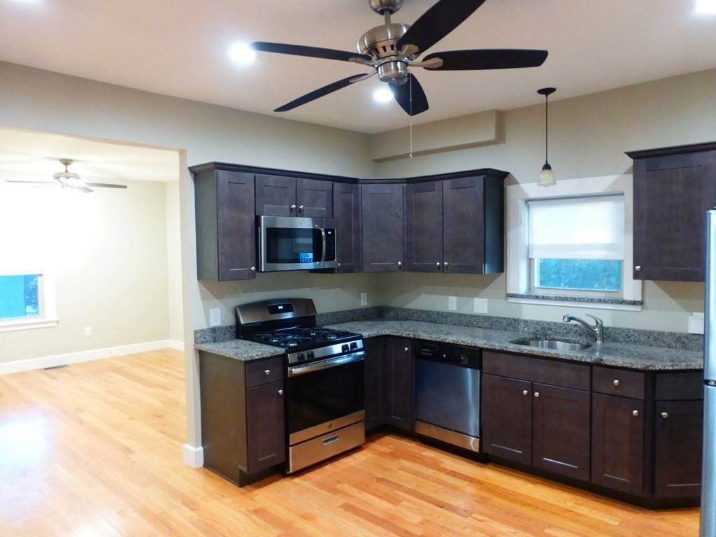 192-196 Willow St, Waltham