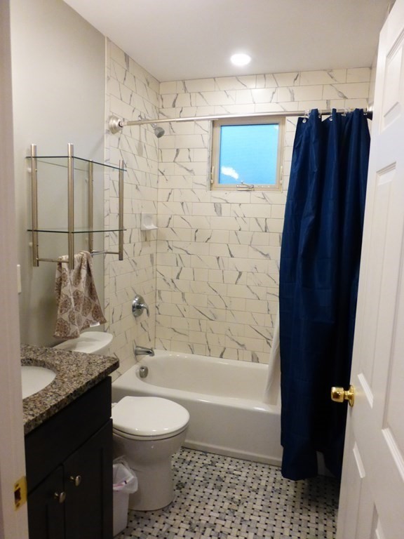 192-196 Willow St, Waltham