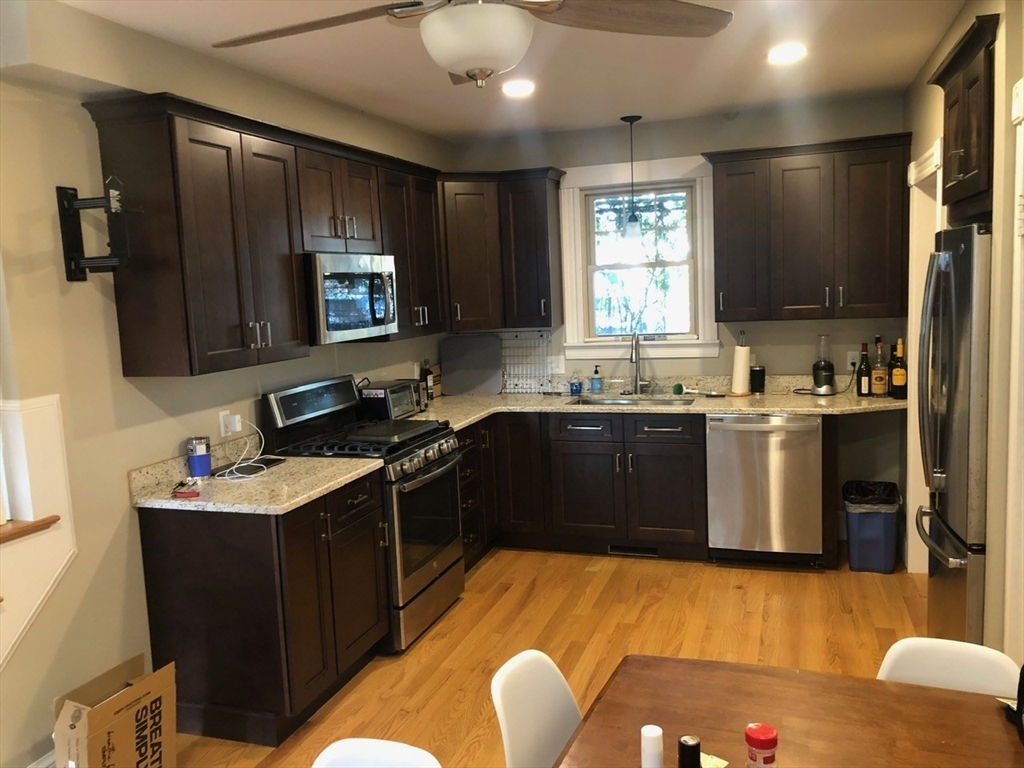 192-196 Willow St, Waltham