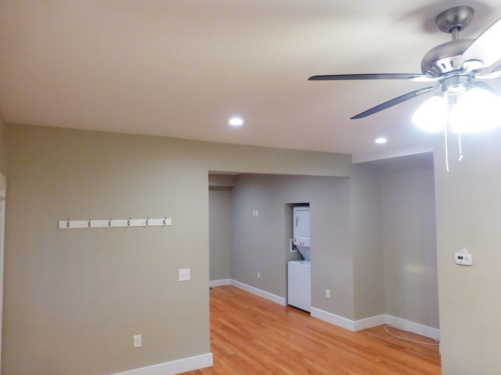 192-196 Willow St, Waltham