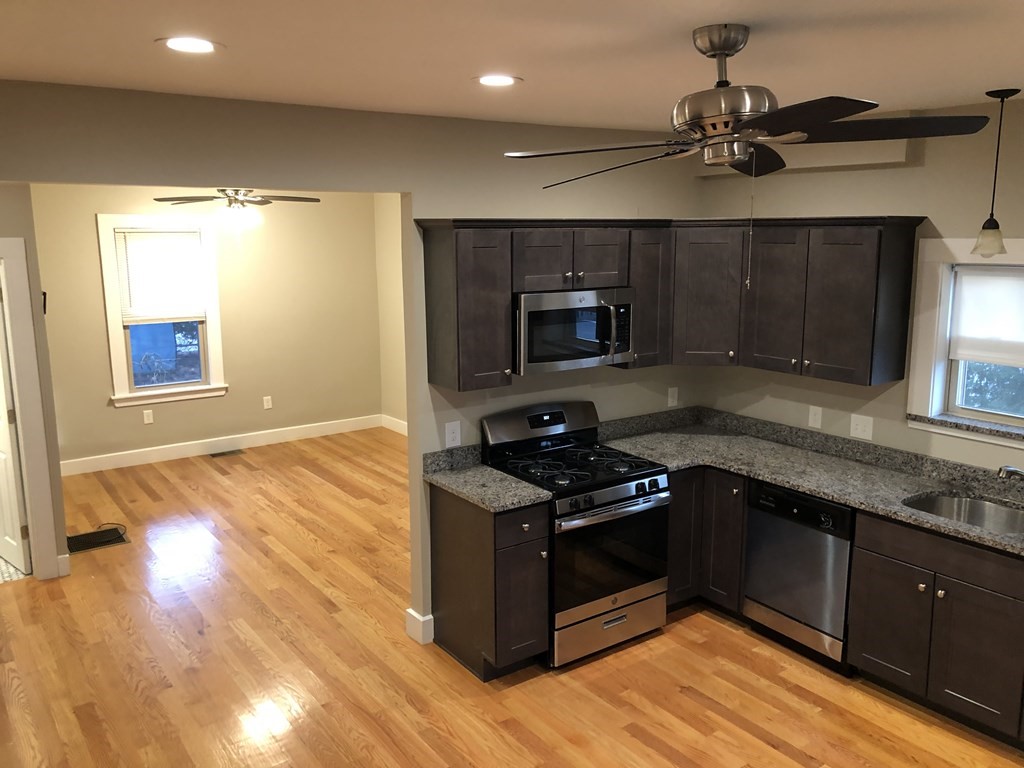 192-196 Willow St, Waltham