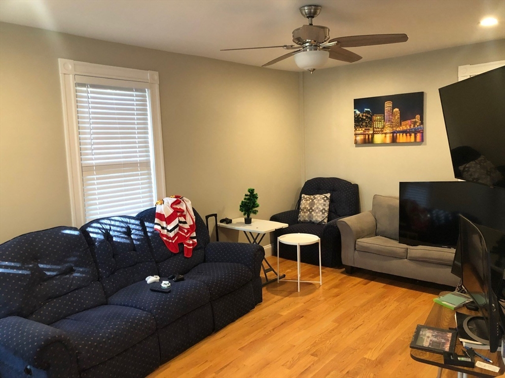 192-196 Willow St, Waltham