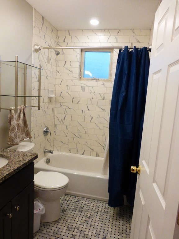 192-196 Willow St, Waltham