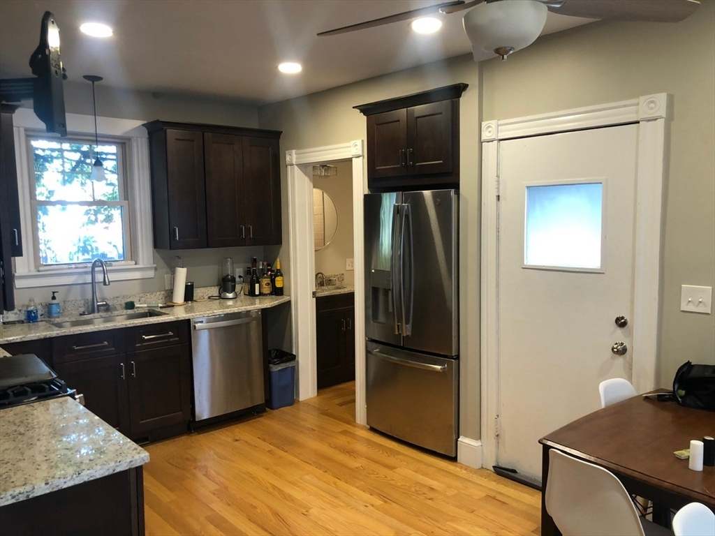 192-196 Willow St, Waltham