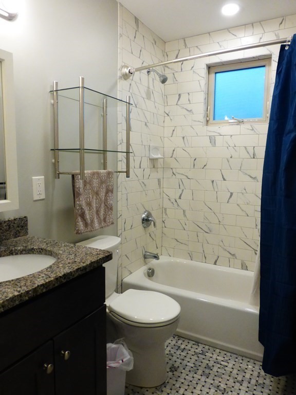 192-196 Willow St, Waltham