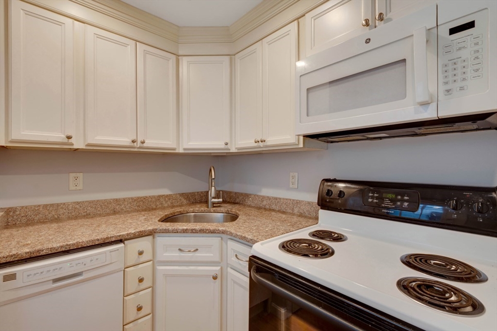 986 Washington Street # 8