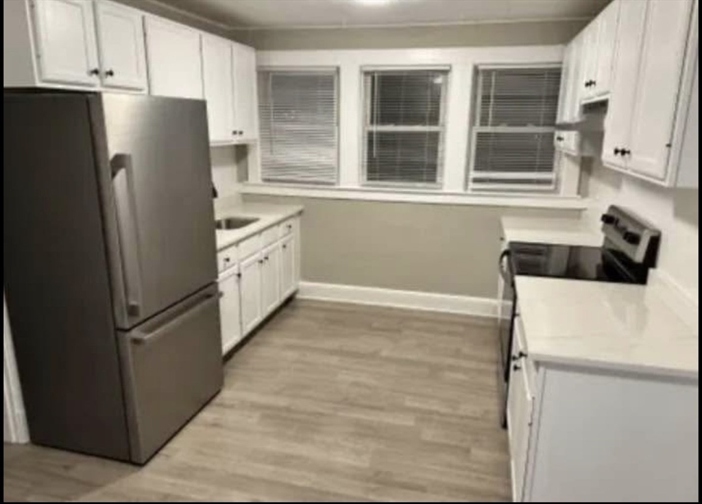 1083-1085 Main St # 2