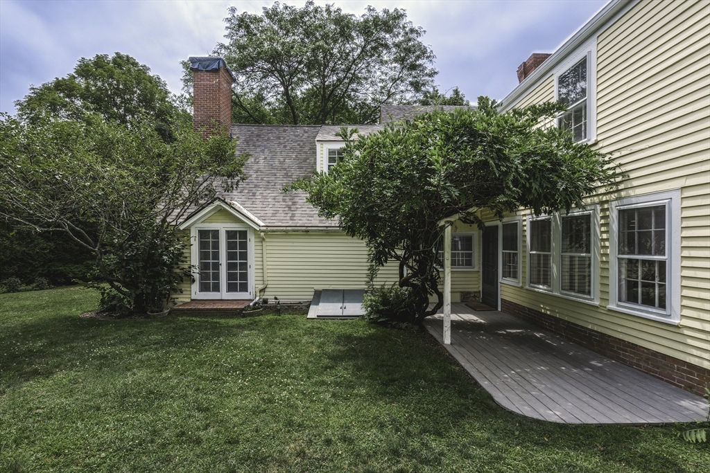 824 Hale Street