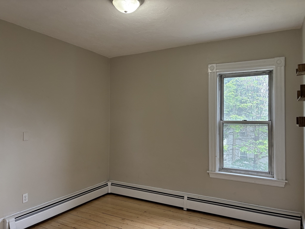 27 Trull St # 2
