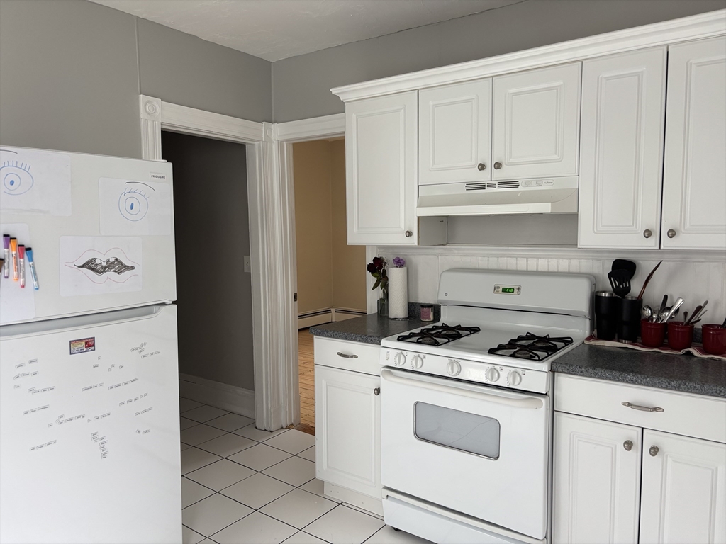 27 Trull St # 2