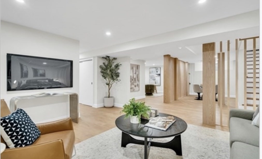 14 Summit St # 14
