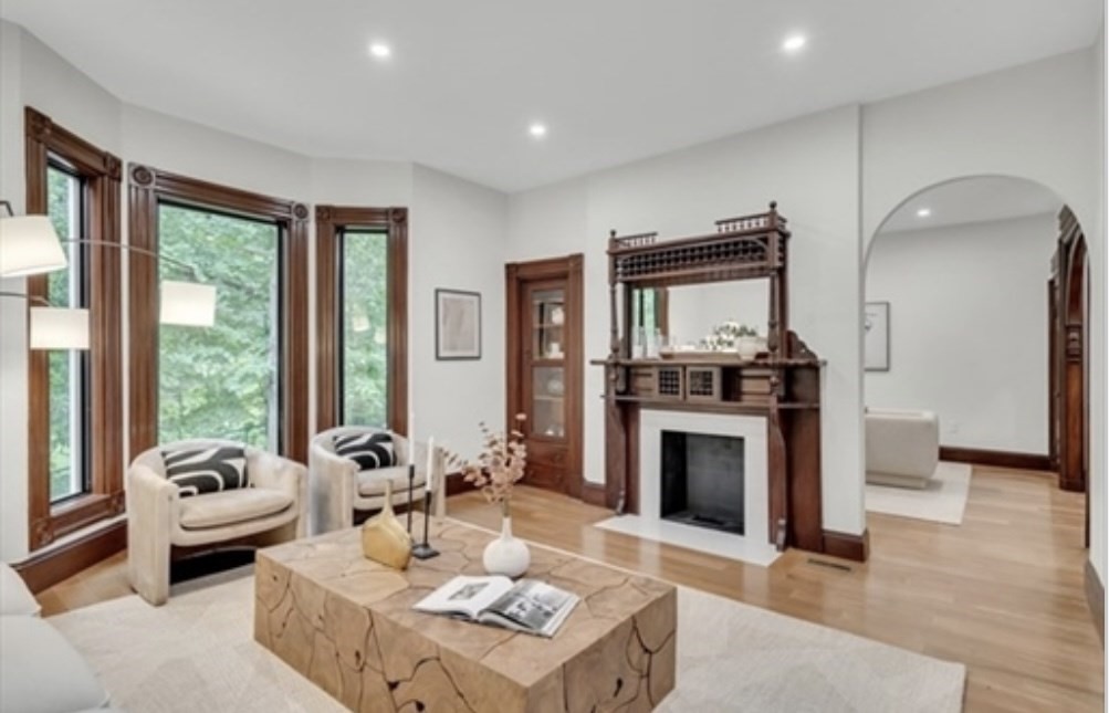 14 Summit St # 14
