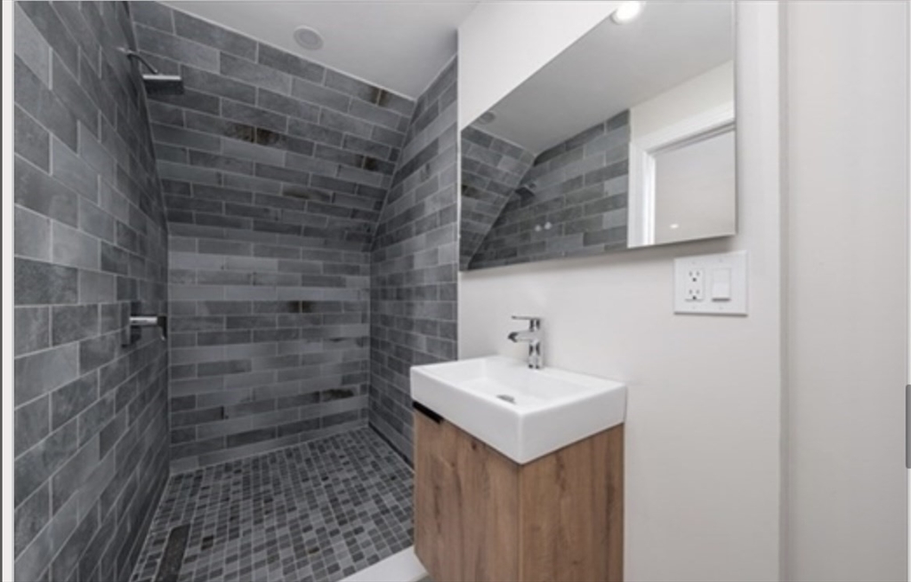 16 Summit St # 16