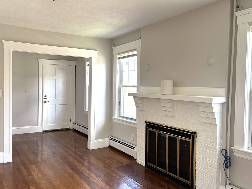 30 Bacon St # 1