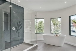 55 Hillside Ave