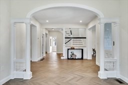 55 Hillside Ave