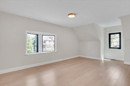 55 Hillside Ave