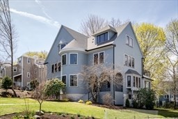 55 Hillside Ave