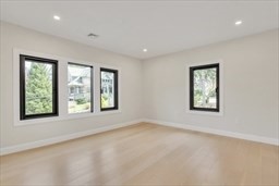 55 Hillside Ave