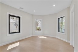 55 Hillside Ave