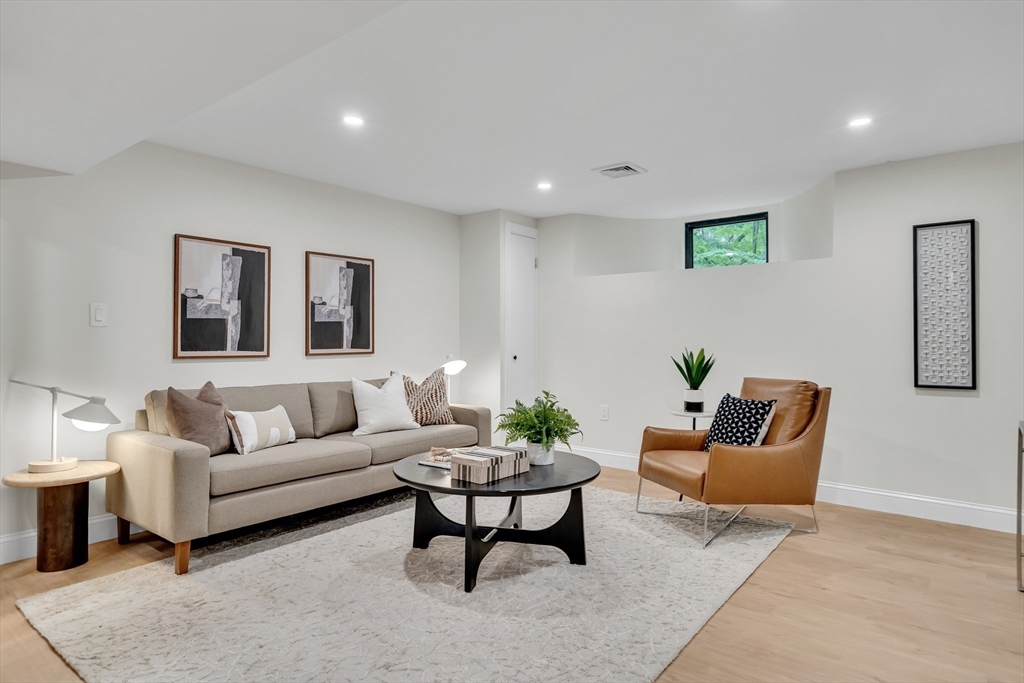 14 Summit Street # F Unit: 14-F