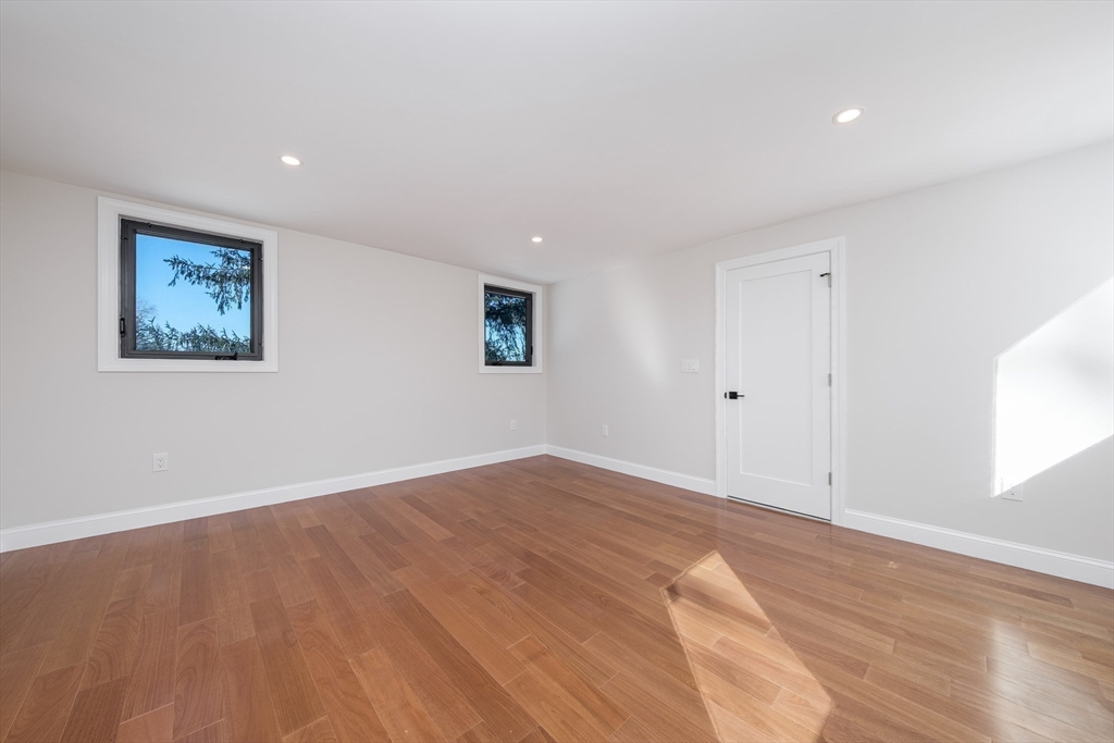 16 Summit St # R Unit: 16-R