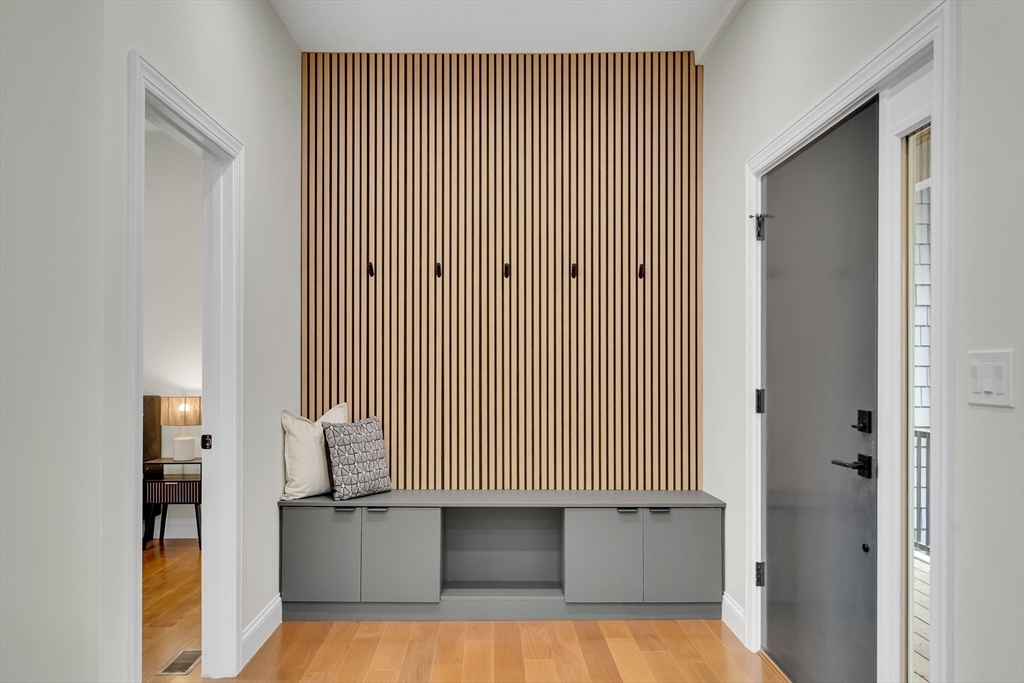 16 Summit St # R Unit: 16-R