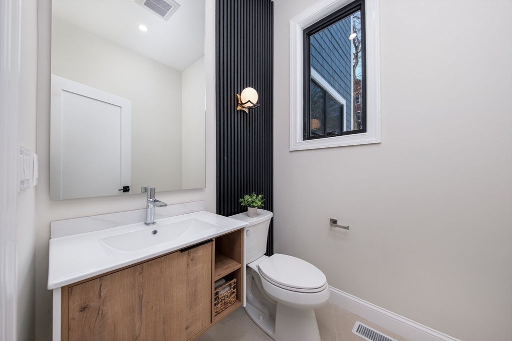16 Summit St # R Unit: 16-R