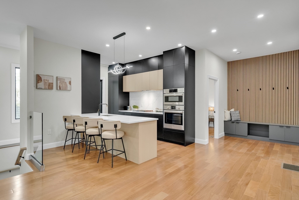 16 Summit St # R Unit: 16-R