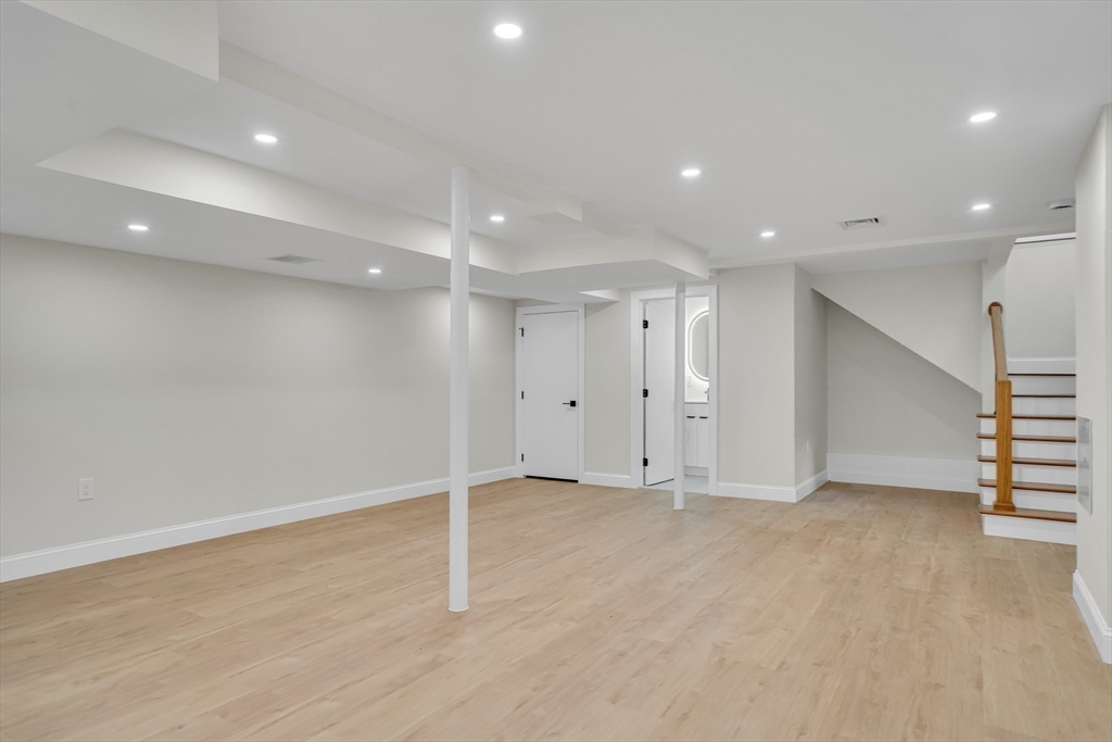 16 Summit St # R Unit: 16-R